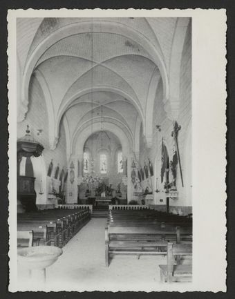 Intérieur d'une église de la Drôme
