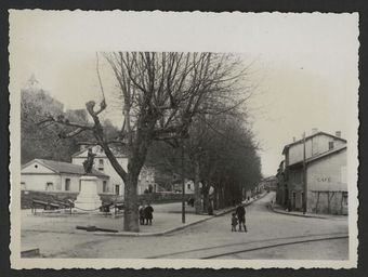 Place de Miribel de Hauterives