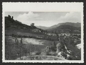 Vue générale du village de Bourdeaux