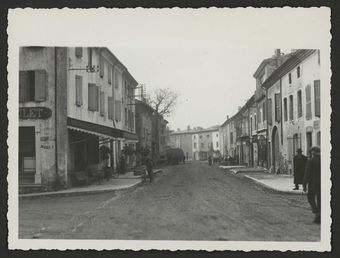 Rue de la République à Loriol