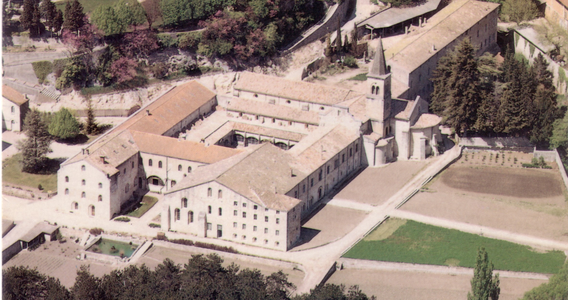 L’abbaye d’Aiguebelle  (collection Marylène Marcel-Ponthier)
